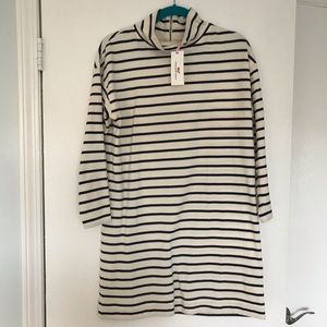 Vineyard Vines Funnel Neck Dress